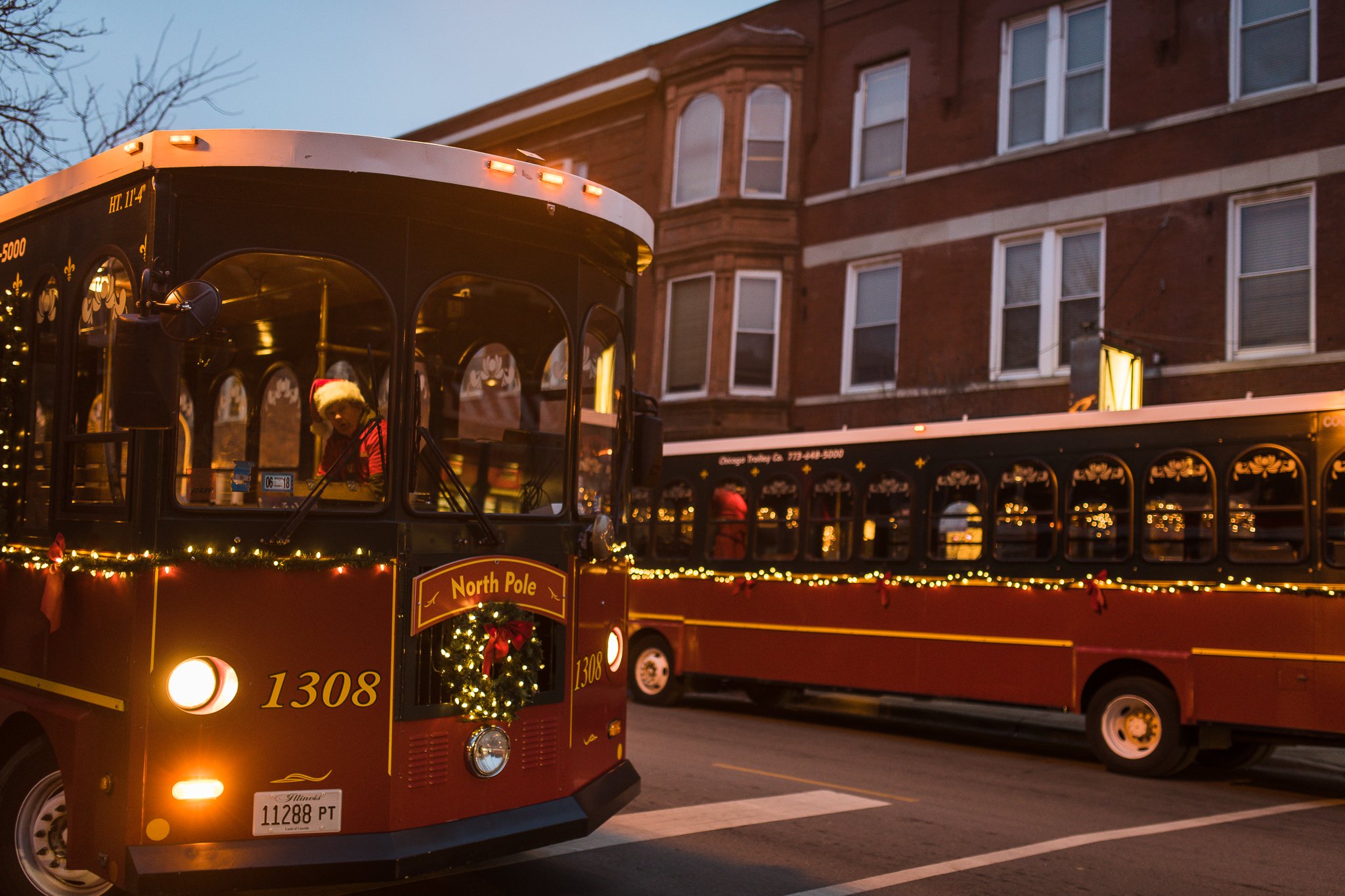These exciting walking tours, trolley and bus tours, and indoor destinations will . Holiday Lights Trolley